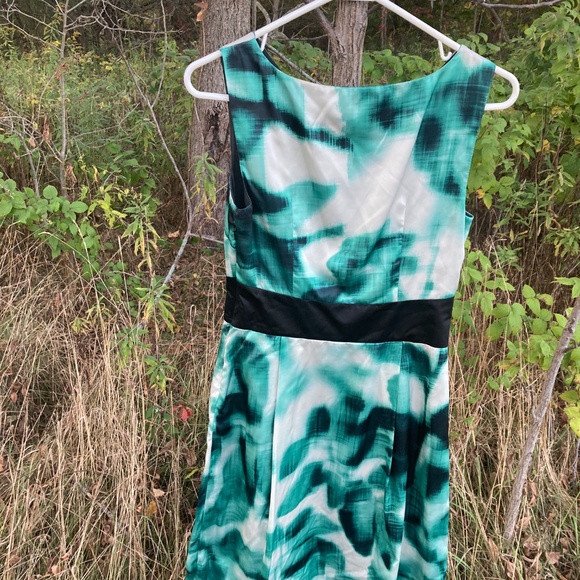 Mid-2000s The Limited watercolor sheath dress size 2 - Picture 3 of 3